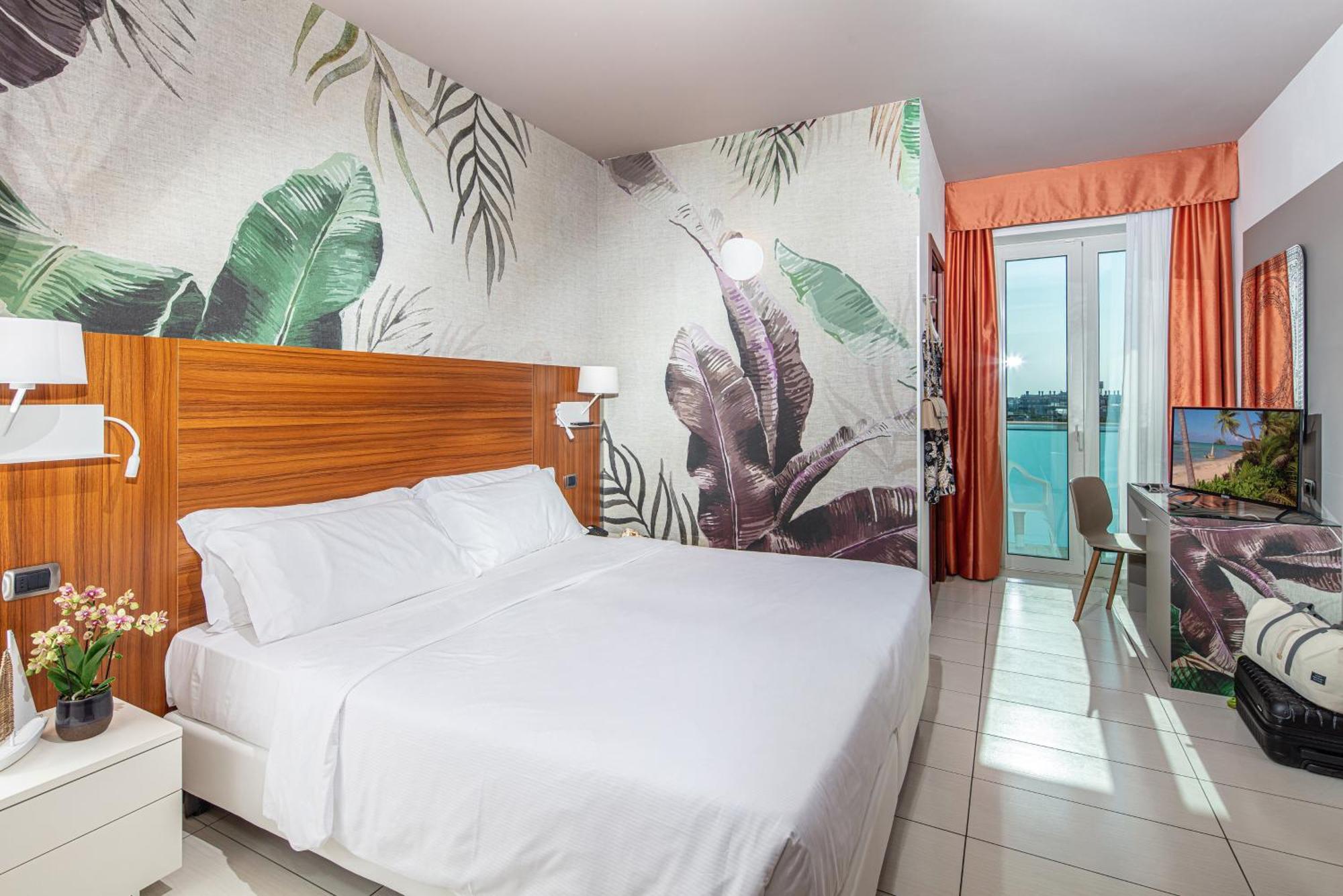 ביביונה Hotel Parigi מראה חיצוני תמונה