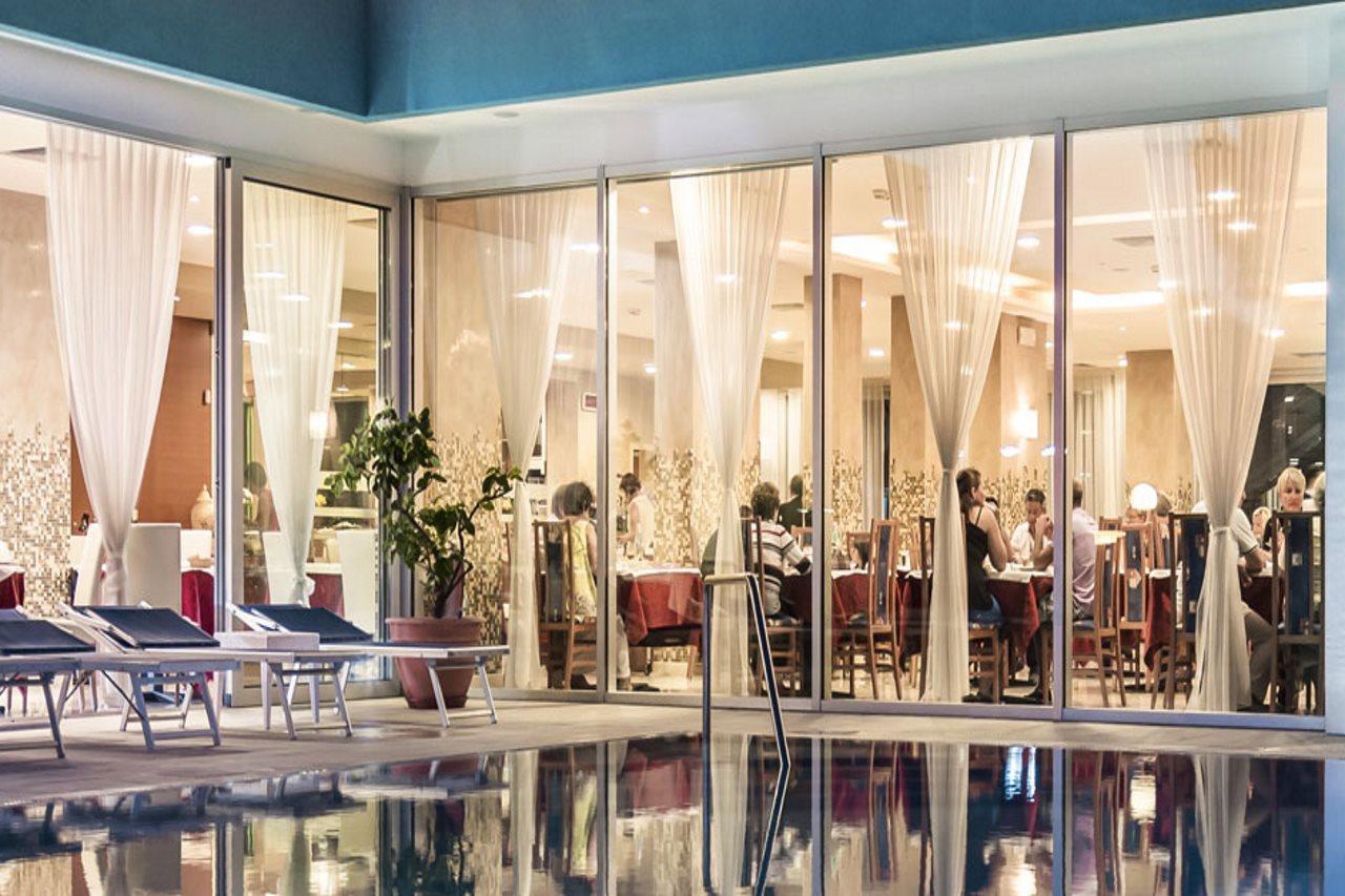 ביביונה Hotel Parigi מראה חיצוני תמונה