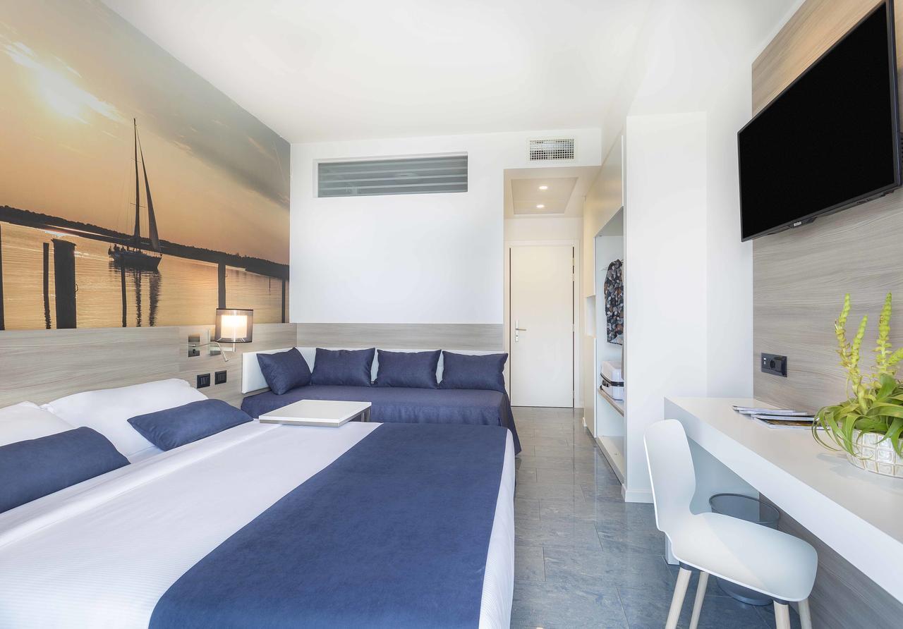 ביביונה Hotel Parigi מראה חיצוני תמונה