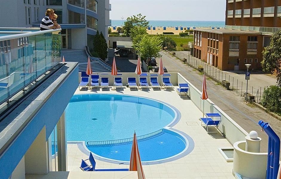 ביביונה Hotel Parigi מראה חיצוני תמונה