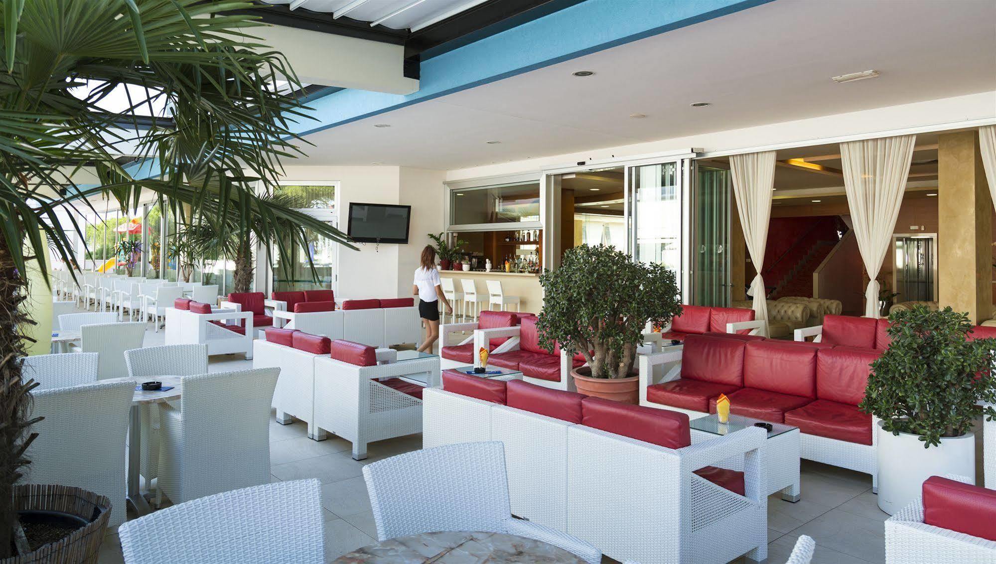 ביביונה Hotel Parigi מראה חיצוני תמונה